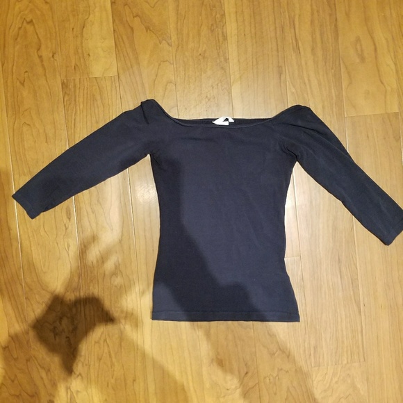 Off shoulder three quarter sleeve - Picture 3 of 4